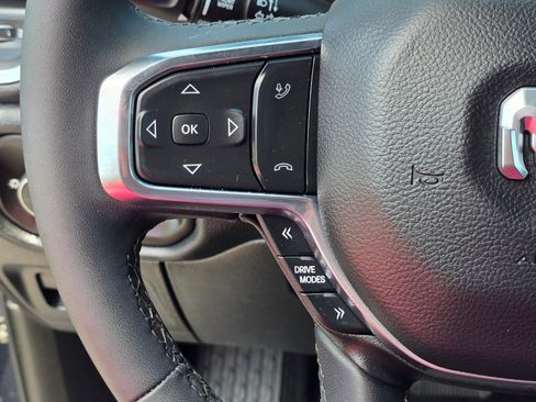 Used 2026 RAM 1500 Laramie AWD/4WD image 32