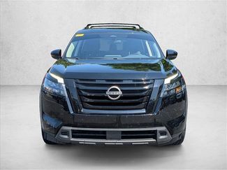 Used 2024 Nissan Pathfinder SV w/ SV Premium Package FWD video 3