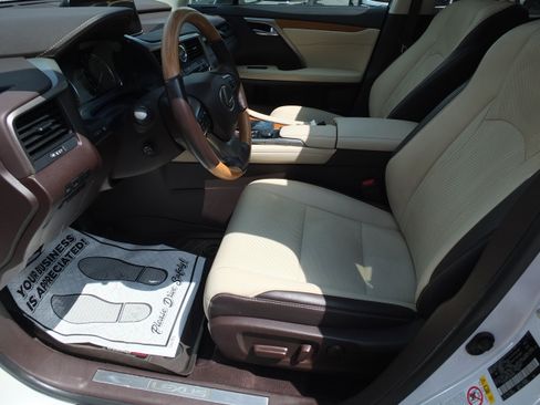 Used 2018 Lexus RX 350 FWD w/ Premium Package image 12