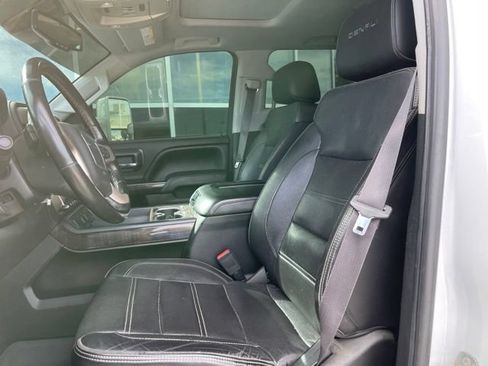 Used 2016 GMC Sierra 3500 Denali w/ Driver Alert Package AWD/4WD image 9