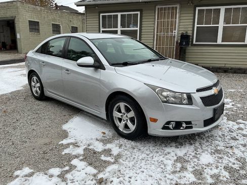 Used 2014 Chevrolet Cruze LT w/ RS Package image 7