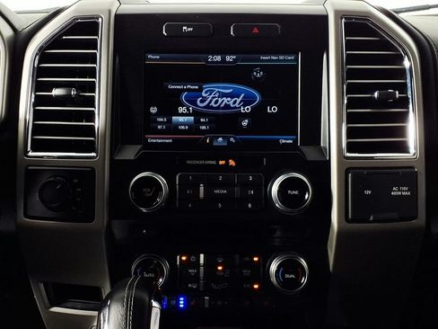Used 2015 Ford F150 Lariat w/ Equipment Group 502A Luxury AWD/4WD image 24