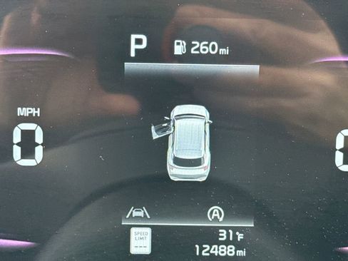 Used 2023 Kia Sportage EX image 16