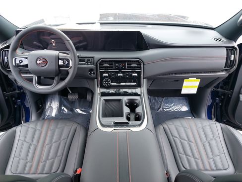 New 2025 Nissan Armada PRO-4X AWD/4WD image 9