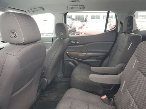 Used 2019 GMC Acadia SLE w/ LPO, Floor Liner Package image 10