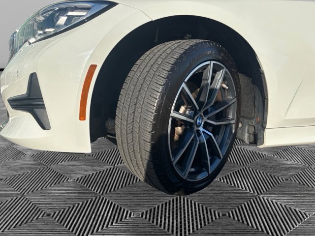 Used 2019 BMW 330i xDrive Sedan AWD/4WD image 29