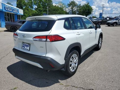 Used 2023 Toyota Corolla Cross L AWD/4WD image 4