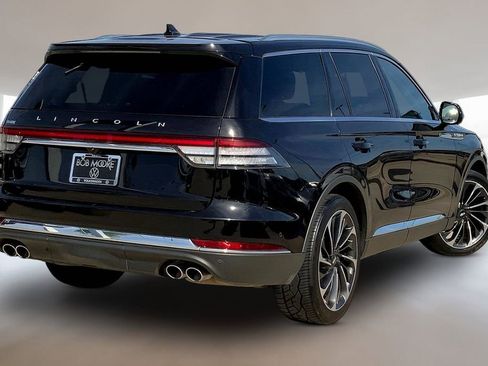 Used 2023 Lincoln Aviator Reserve w/ Equipment Group 201A RWD image 2