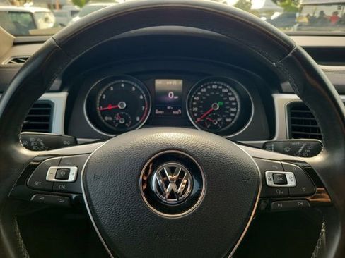 Used 2018 Volkswagen Atlas SE FWD image 19