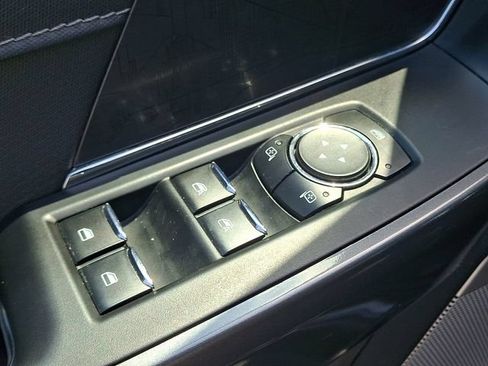 Used 2023 Ford F150 Lariat AWD/4WD image 26