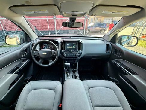 Used 2018 Chevrolet Colorado W/T RWD image 31
