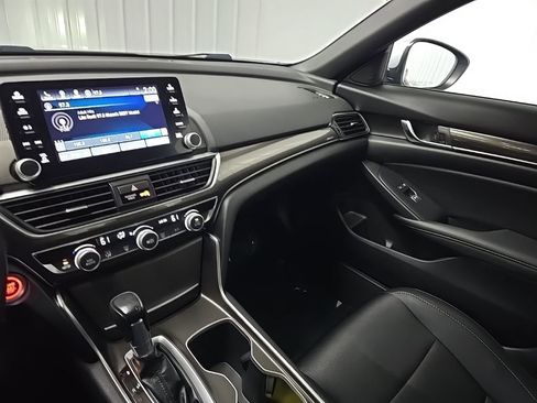 Used 2019 Honda Accord Sport image 26
