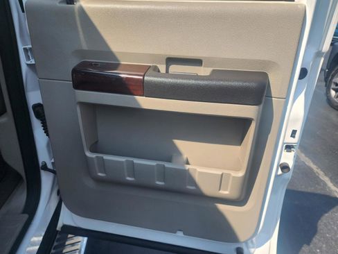 Used 2010 Ford F250 XL AWD/4WD image 17