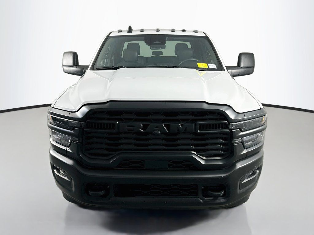 Used 2025 RAM 3500 Tradesman AWD/4WD image 2