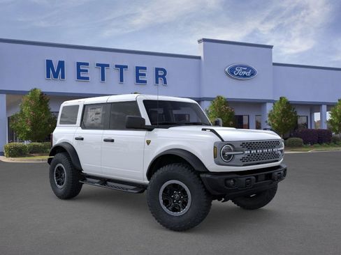 New 2026 Ford Bronco Badlands image 7