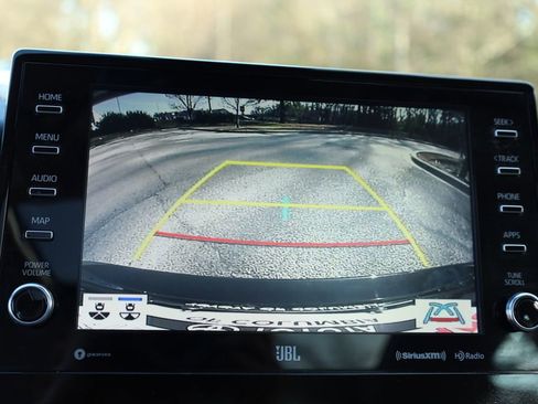 Used 2021 Toyota Camry XSE image 27