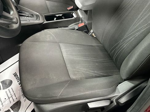 Used 2017 Ford Focus SEL image 19