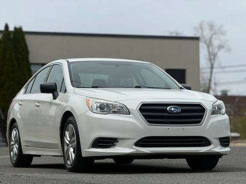 Used 2015 Subaru Legacy 2.5i AWD/4WD image 2
