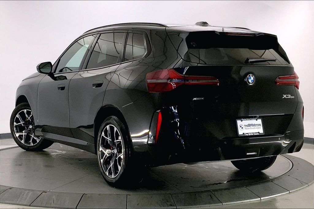 Certified 2026 BMW X3 xDrive30i w/ M Sport Package AWD/4WD image 10