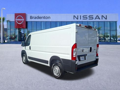 Used 2025 RAM ProMaster 2500 w/ Convenience Group FWD image 7