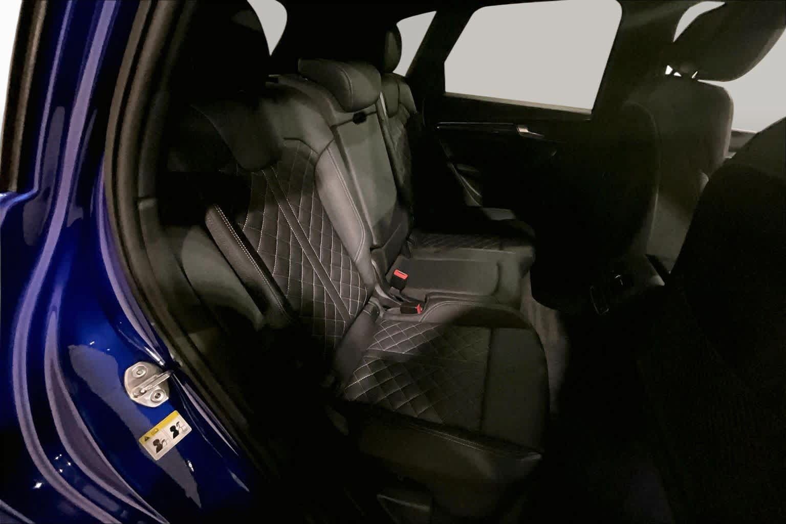 Used 2024 Audi SQ5 Prestige AWD/4WD image 19