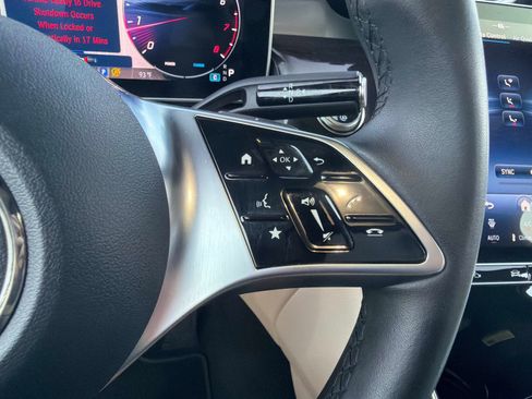 Certified 2026 Mercedes-Benz GLC 300 image 25