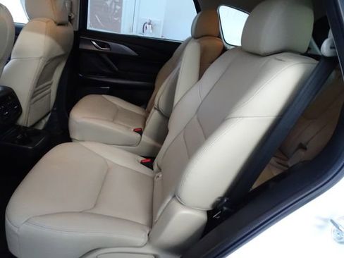 Used 2020 MAZDA CX-9 Touring w/ Touring Premium Package image 4