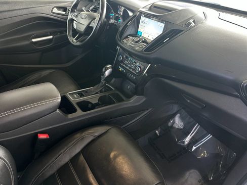 Used 2018 Ford Escape Titanium image 15