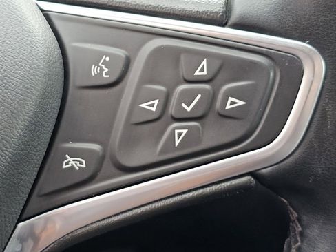 Used 2023 Chevrolet Equinox LT w/ Driver Convenience Package image 20