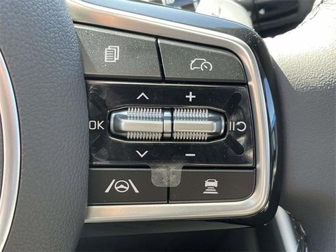 New 2026 Kia Carnival EX image 33