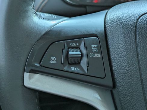 Used 2017 Chevrolet Trax Premier FWD image 15