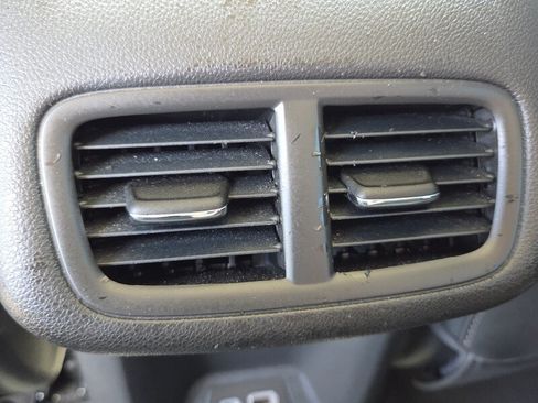 Used 2023 Buick Envision Preferred FWD image 13