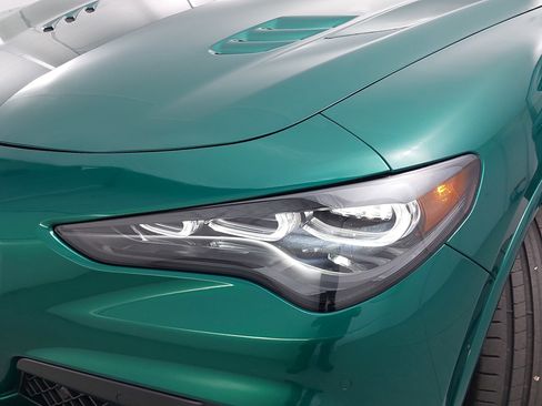 Used 2024 Alfa Romeo Stelvio Quadrifoglio w/ Active Assist Plus Package AWD/4WD image 33