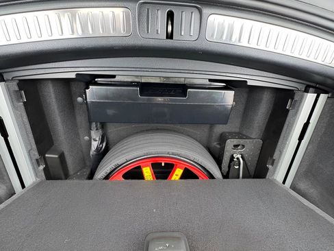 Used 2018 Porsche Macan Sport Edition image 35