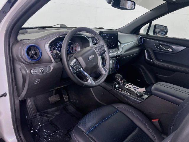 Used 2023 Chevrolet Blazer RS FWD image 9