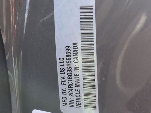 Certified 2025 Chrysler Pacifica Select image 32