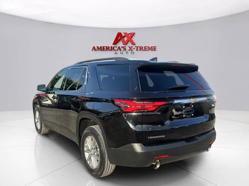 Used 2022 Chevrolet Traverse LT FWD image 4