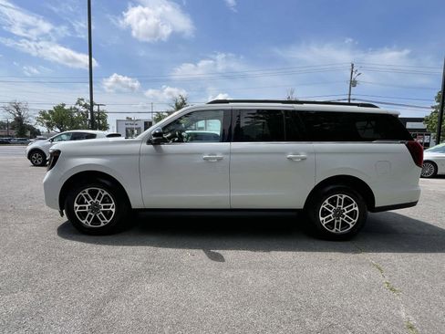 Used 2025 Ford Expedition Max Active RWD image 6