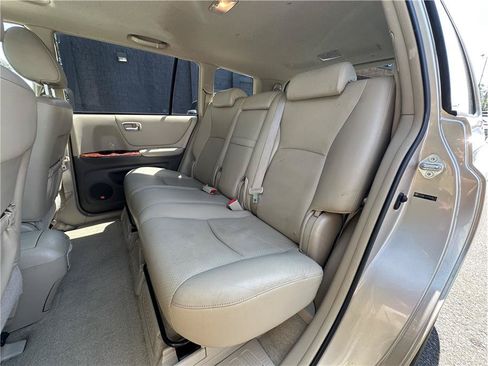 Used 2007 Toyota Highlander Limited AWD/4WD image 16