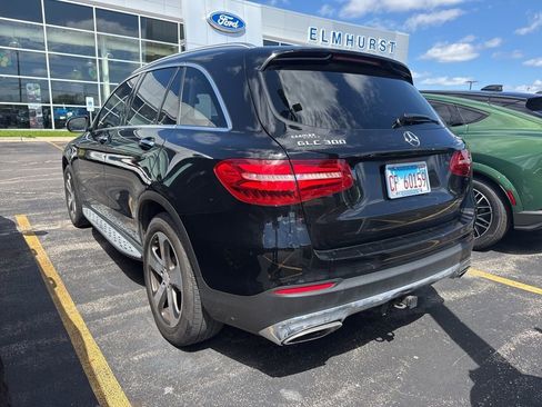 Used 2017 Mercedes-Benz GLC 300 4MATIC image 4