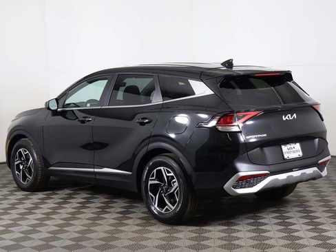 Used 2024 Kia Sportage LX image 7