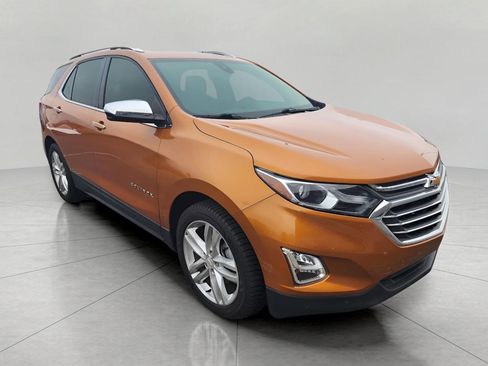 Used 2018 Chevrolet Equinox Premier FWD image 5