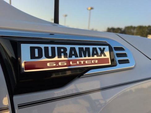 New 2026 GMC Sierra 2500 SLT w/ SLT Premium Package AWD/4WD image 9