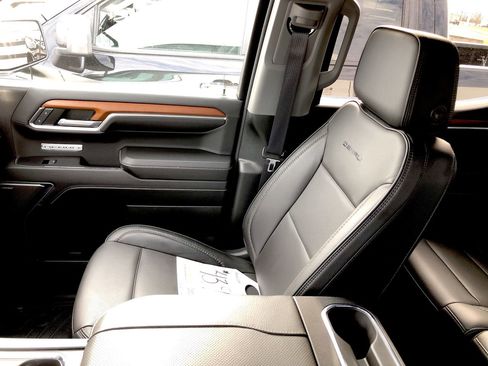 Used 2023 GMC Sierra 1500 Denali w/ Denali Reserve Package image 23