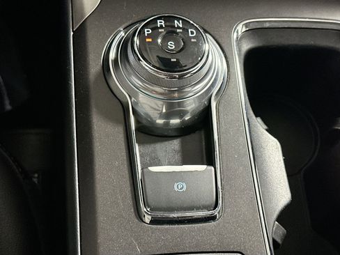 Used 2019 Ford Fusion SEL image 30