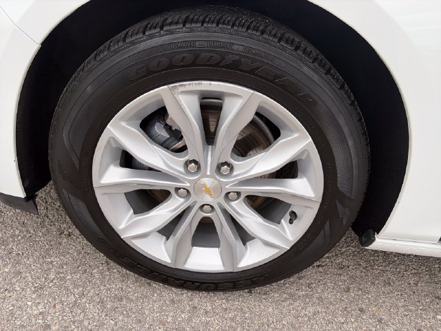 Used 2025 Chevrolet Malibu LT FWD image 26