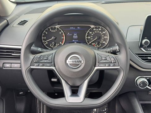 Used 2020 Nissan Altima 2.5 S FWD image 18