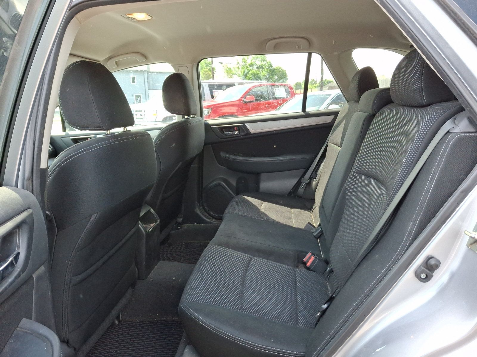 Used 2015 Subaru Outback 2.5i Premium AWD/4WD image 11