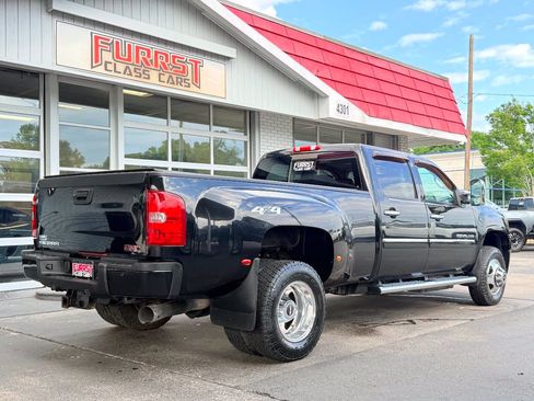 Used 2013 GMC Sierra 3500 Denali AWD/4WD image 3