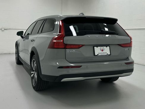 Used 2024 Volvo V60 B5 Cross Country Plus w/ Climate Package AWD/4WD image 8